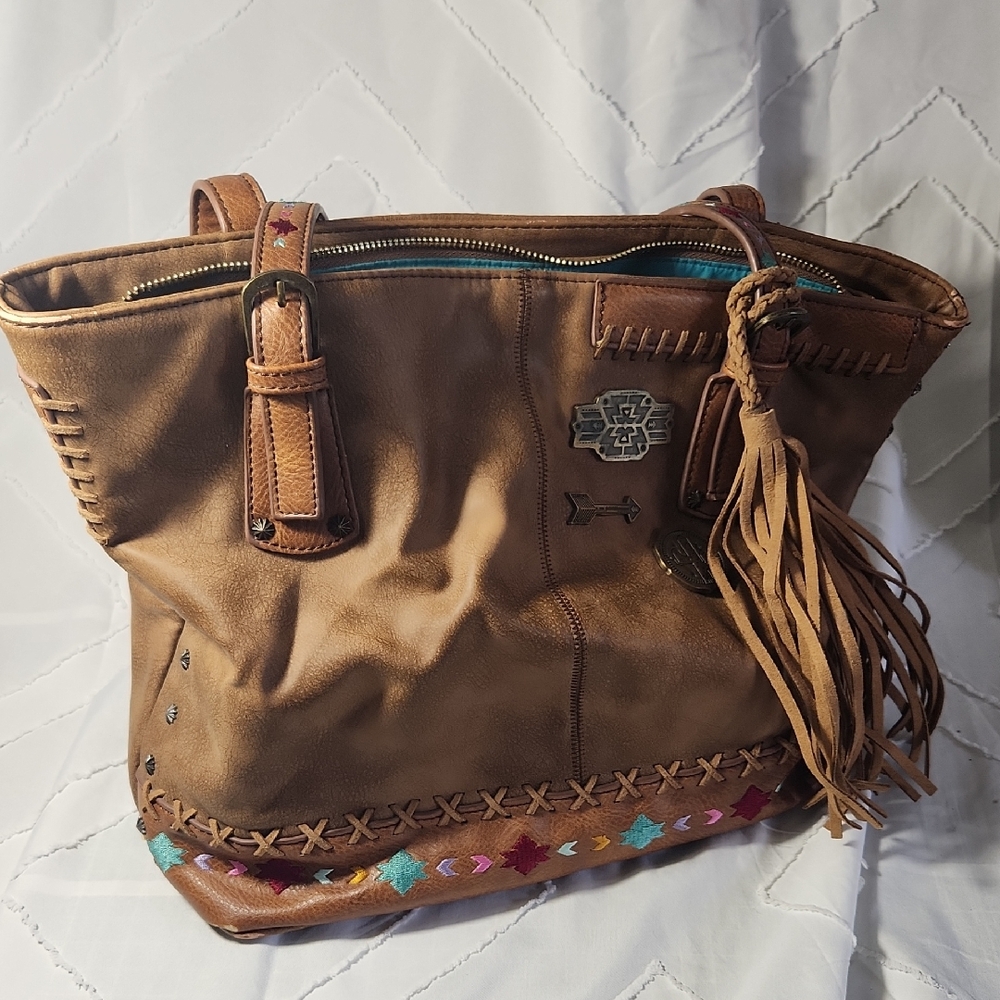 Catchfly Conceal Carry Shoulder Bag with Fringe and Embroidery